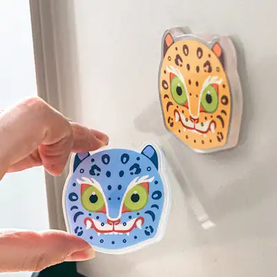胡桃令牌マグネット<我々のイスンシン>展示