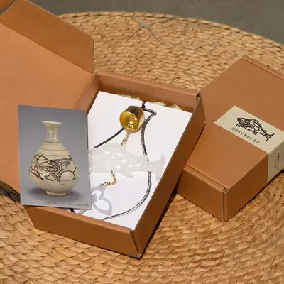 粉青沙器 魚風景<新しい国 新しい美術:朝鮮前期美術大展>展示
