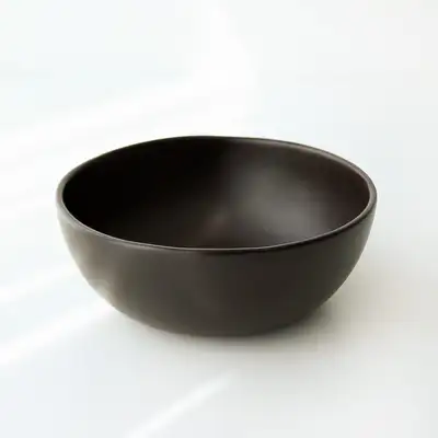 Traditional Lacquered Rice Wine Bowl with Pure Lacquer Finish
