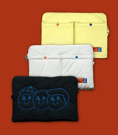 [O,LD! X Sweetch] Laptop Pouch