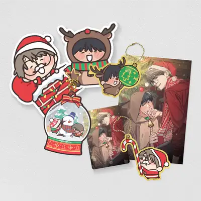 Romance is a Bonus Book Ornament Keyring Package