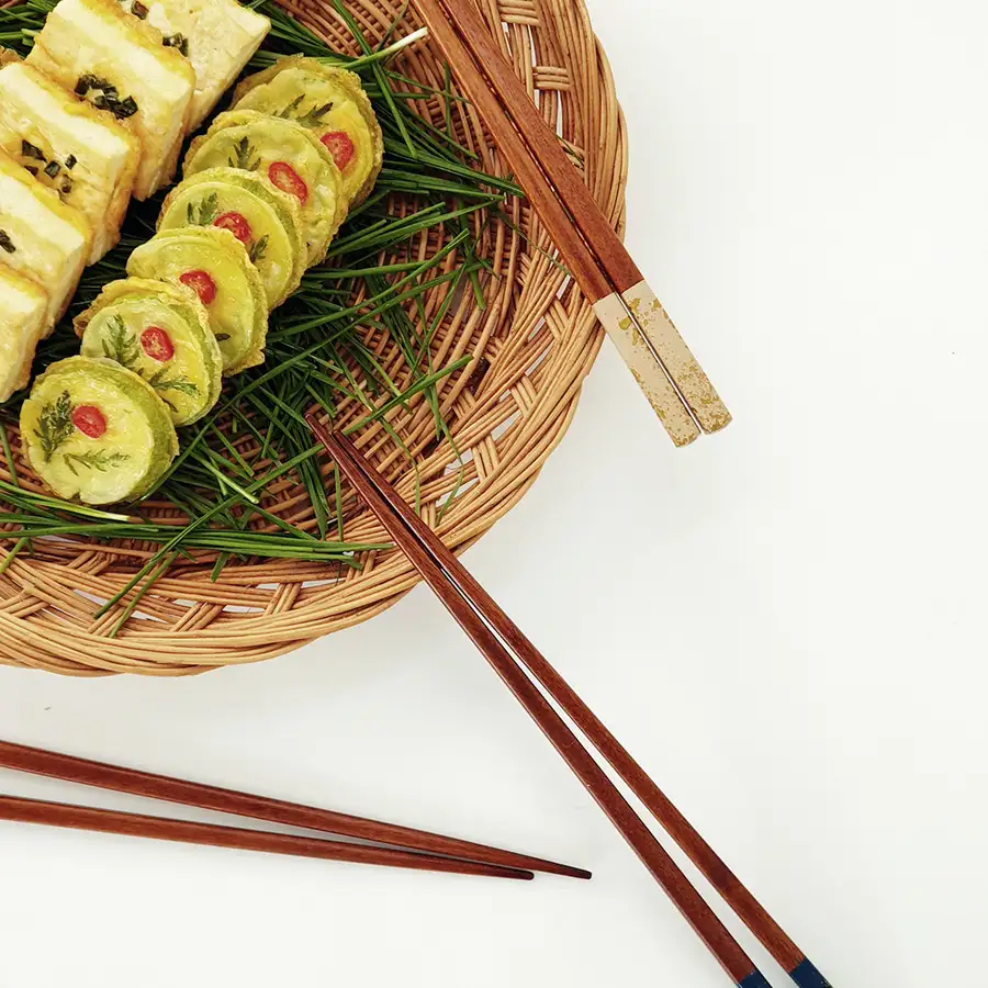 (Korea Excellence Craft Product) Chilmong Geumsugansan Min Lacquer Birch Wood Utensil Set (Spoon + Chopsticks) — 3