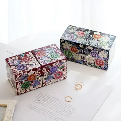 Nacre Lacquerware Korea Elaborate Korean Traditional Technique Rose Mini Twin-Lid Mother-of-Pearl Jewelry Box (Kim Young-man Artwork)