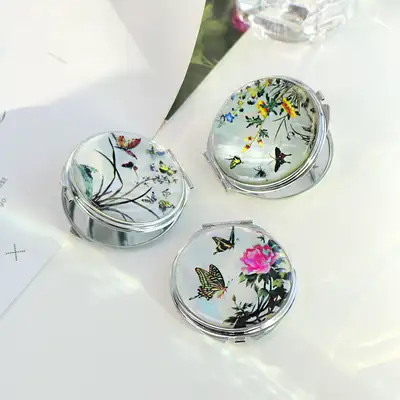 Inlaid Mother-of-Pearl Lacquerware Round Hand Mirror – Perfect Gift for International Friends (Choose Design)