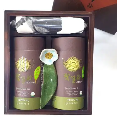 Premium Handcrafted Green Tea Set No. 2 (2 Containers of Ujeon Gamro) - Pine Wood Gift Set