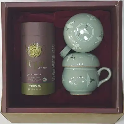 Green Tea Tableware Gift Set - Ujeon Gamro Celadon Inlay Couple Tea Set