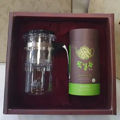 Green Tea Gift Set with Taiwan-Style Portable Tea Brewing Set Piao Yi Bei