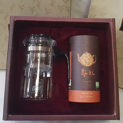 Yellow Tea and Pear Candy Gift Set for Lunar New Year and Chuseok