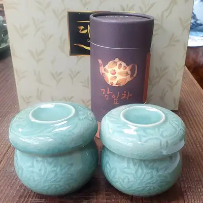 Couple Teaware Set with Persimmon Leaf Tea - Celadon Premium