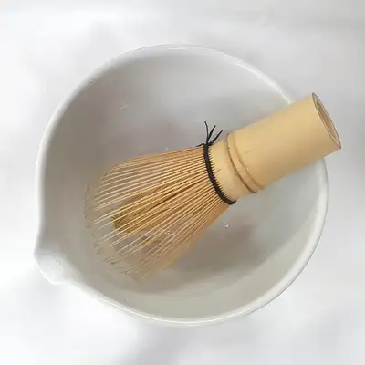 Spout Matcha Porcelain Tea Bowl - White Ceramic Whisk Matcha Latte Server Sharing Dish