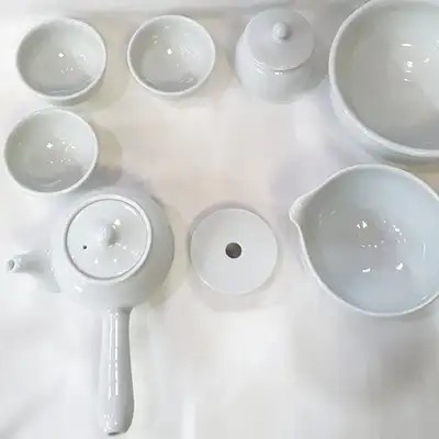 Premium Porcelain 3-Person Tea Set - Complete Set with Teapot, Water Pitcher, 3 Cups, Tea Caddy, Tweezers, and Waste Water Bowl