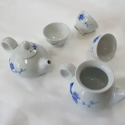 Blue and White Porcelain Plum Blossom Pattern 3-Person Tea Set