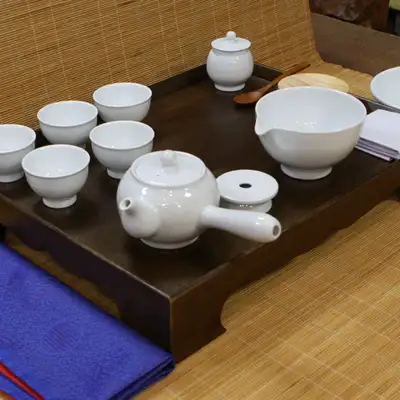 Antique Tea Table White Porcelain 5-Person Tea Set for Tea Ceremony Classes