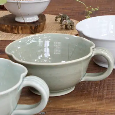 Lotus Leaf Multipurpose Tea Cup in Mugwort Green, Size 2/Schisandra Tea, Sikhye, Porridge, Soup Cup