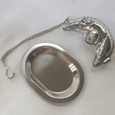 Crescent Moon Tea Infuser - Tea Filter Strainer