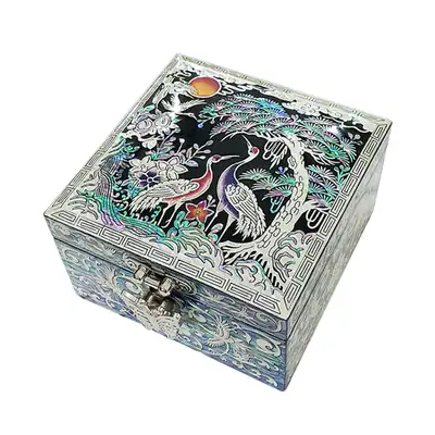 透彫正方形螺鈿漆器ジュエリーボックス 松鶴 黒