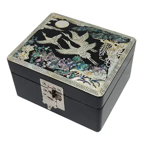 Lacquerware Turtle Jewelry Box with Crane and Turtle Pattern in Black