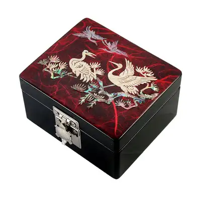 Mother-of-Pearl Jewelry Box - Crane and Pine (Hanji-Red)
