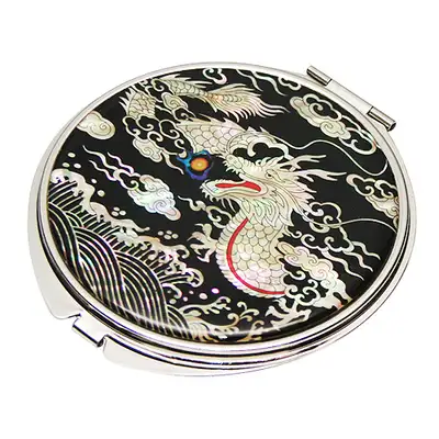 贝壳手镜 龙纹