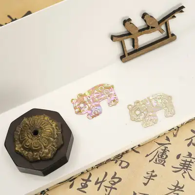 新羅土偶(土製人形)螺鈿ステッカー - ヒョウ柄