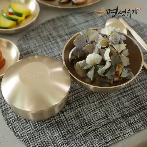 Myeongseong Yugi Bangjja Turtle Single-Serving Mandarin Duck Set (Bowl with Lid + Spoon Gift) Brass Dinnerware — 2
