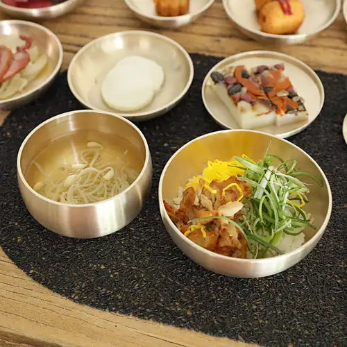 Myeongseong Yugi Bangjja Practical Mandarin Duck 1-Person Set (Utensils Included) — 2
