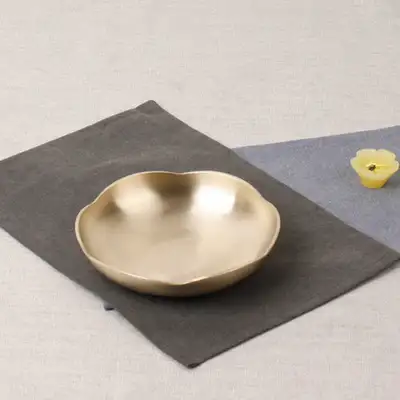 [Myeongsung Yugi] Flower Banchan Dish Medium 1p