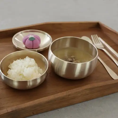 [Myeongseong Yugi] Children's Brass Bowl Set with Lid (Includes Spoon, Ladle, and Fork) — 1