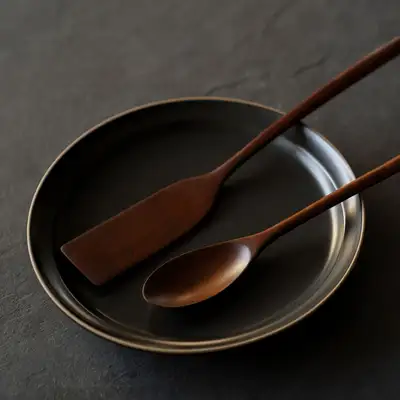 Domestic Lacquered Wood Spatula (Small)