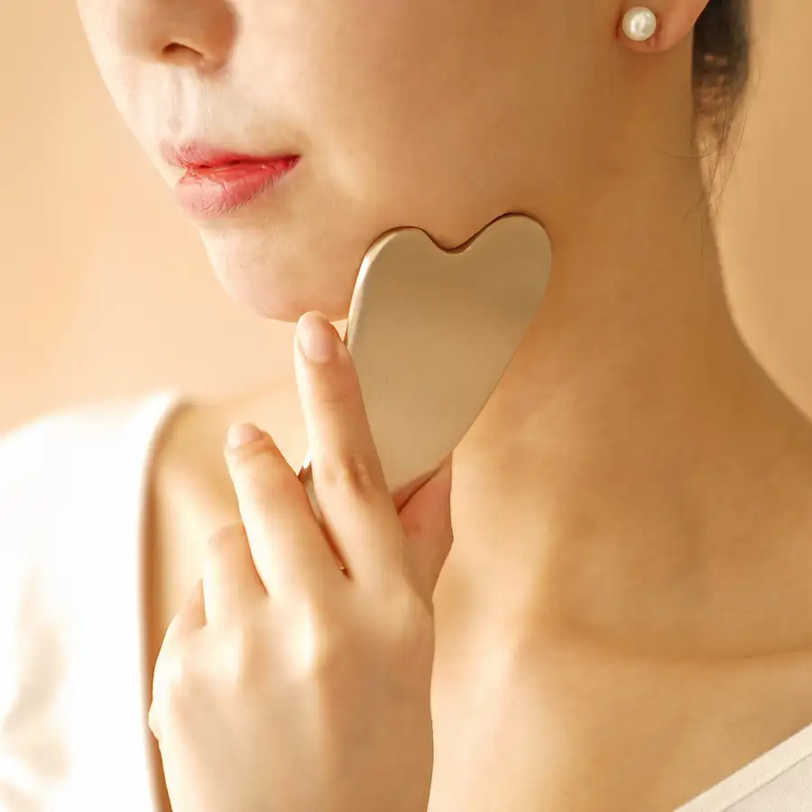 Bangjja Yugi Heart Gua Sha Massager + Jeogori Gift Set — 6
