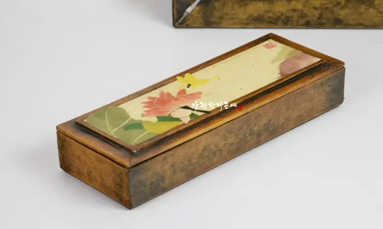 Korean Traditional Minhwa Lotus Flower Pen Case