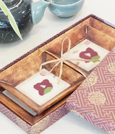 Floral Pattern Plate Gift Set