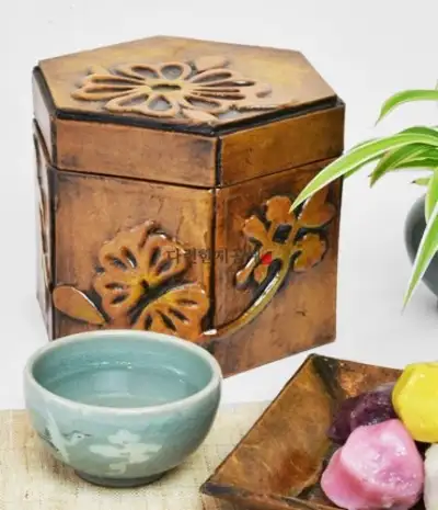 Goosaek Wildflower Tea Caddy Small