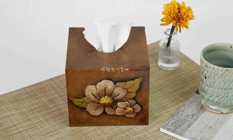 Anemone Tissue Cover (Square)
