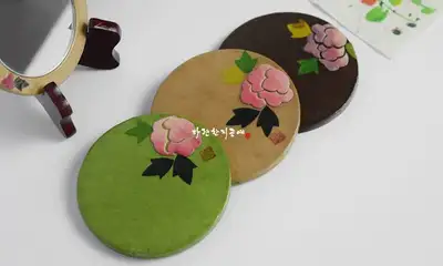 Hanji Minhwa Peony Flower Hand Mirror