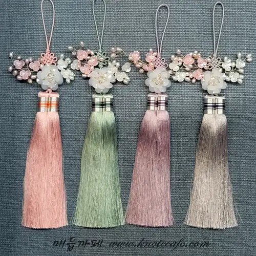 韓服飾品 牡丹(白色)珍珠花朵雙穗流蘇飾品