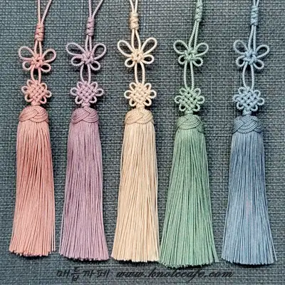韓服飾品 梅花菊花 外깍지 飾品（附贈鑰匙圈）