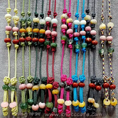 Traditional Knot Mask Lanyard