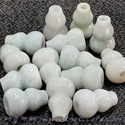 Hanbok Accessory Jade Snuff Bottle Raw Stone