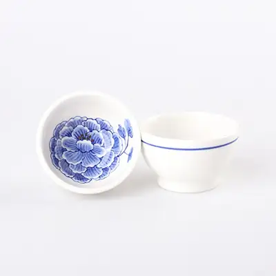 白磁青花牡丹文様酒杯セット
