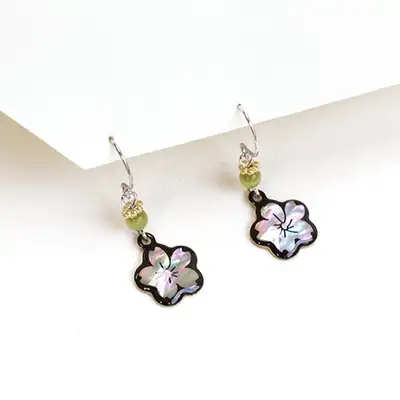 螺鈿フープピアス（梅）