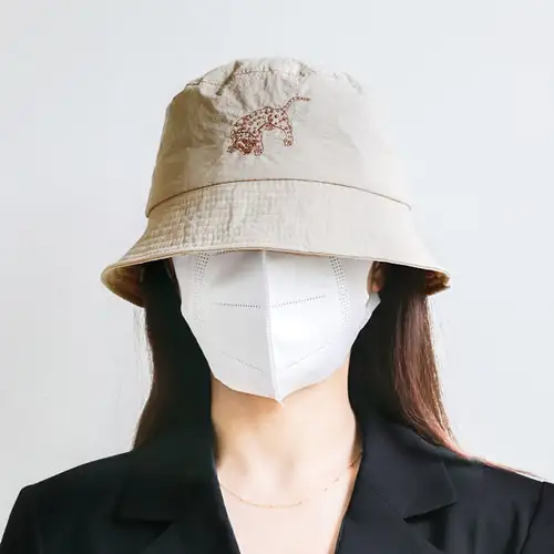 宮廷虎帽 — 2