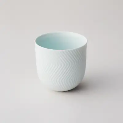 圆形梳纹杯
