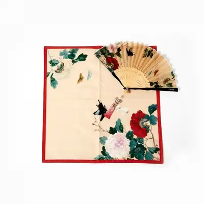 花与蝴蝶真丝折扇套装