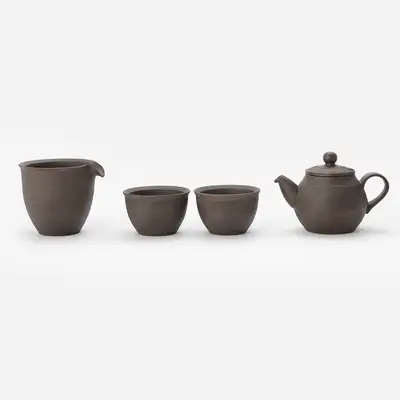 黒土櫛目紋銀釉茶器セット