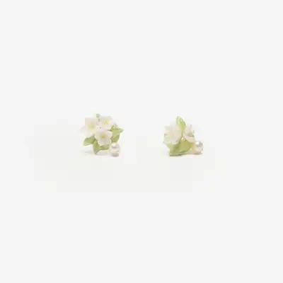 蕎麦の花イヤリング(Blossom)
