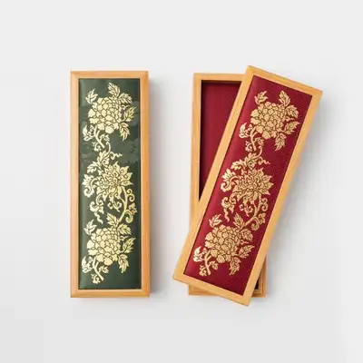 伝統金箔牡丹蓮花文 筆函(1p)
