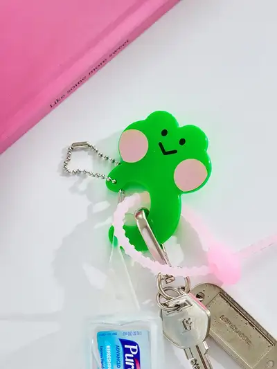 ラインフレンズ ミニニ ステイ ウィズ レニニ カラビナー
