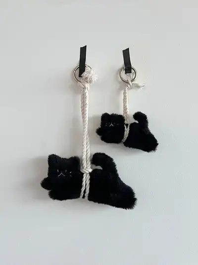 エービー ペブ 厄除け猫 オーナメント キーリング