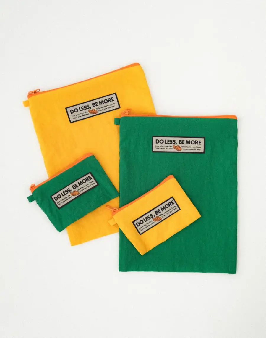 DO LESS, BE MORE Square Pouch S — 4